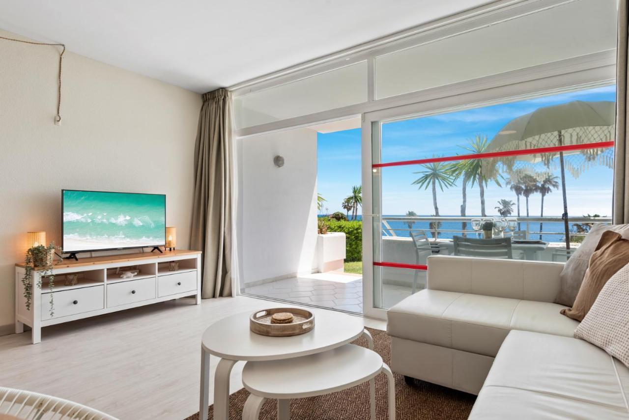 Frontline Beach Apartment Miraflores Sitio de Calahonda Exterior foto