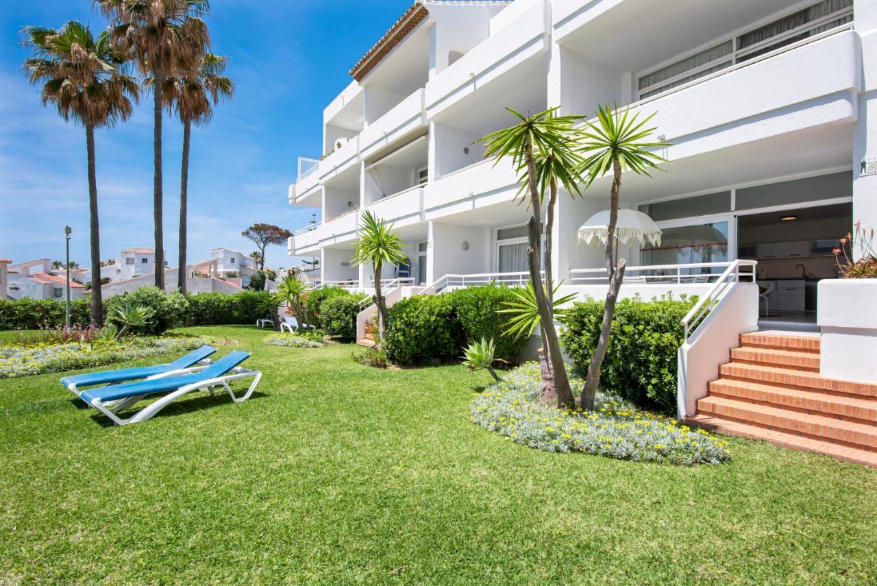 Frontline Beach Apartment Miraflores Sitio de Calahonda Exterior foto