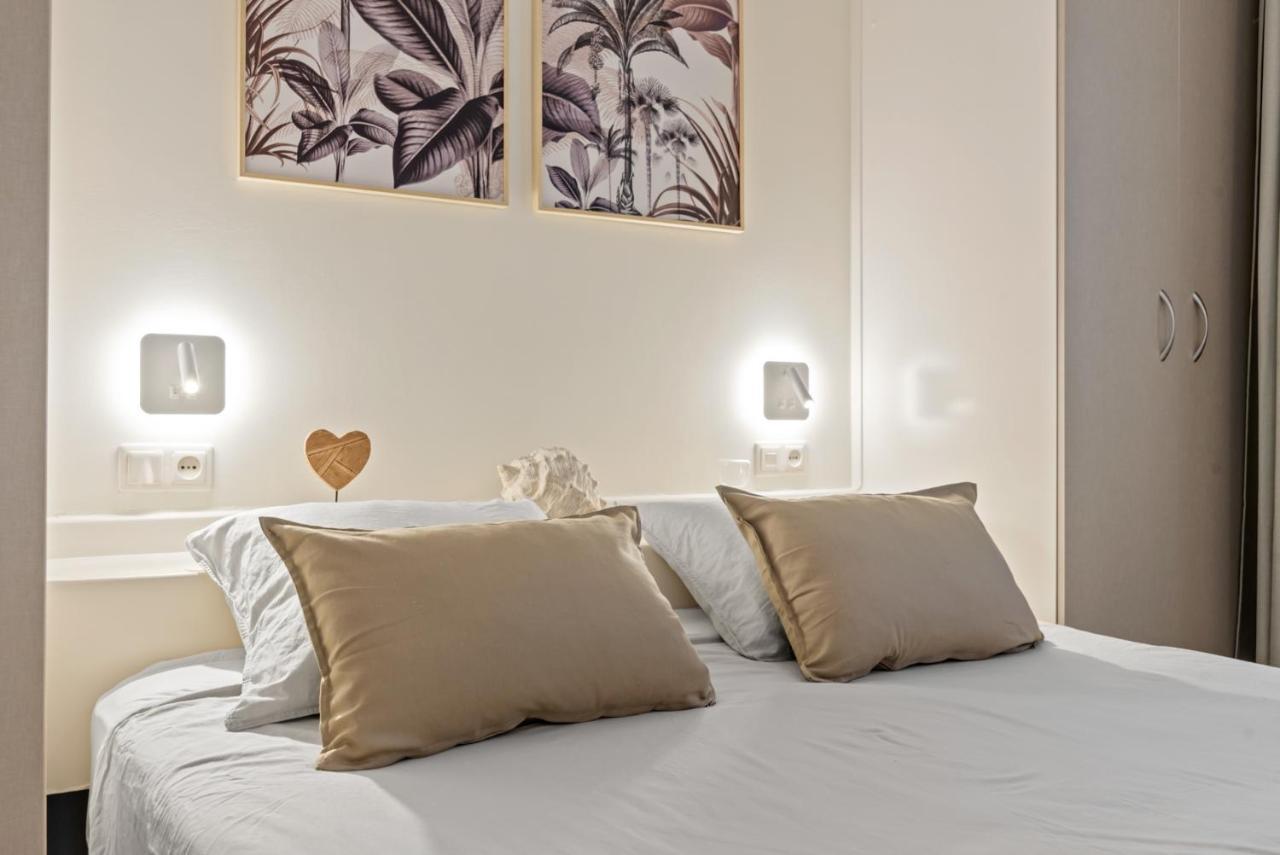 Frontline Beach Apartment Miraflores Sitio de Calahonda Exterior foto